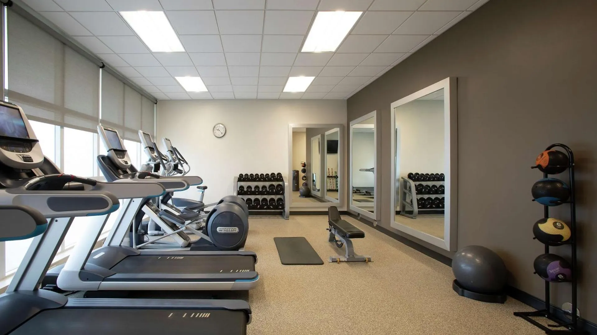 *** Hotel Embassy Suites By Hilton Orlando Airport USA