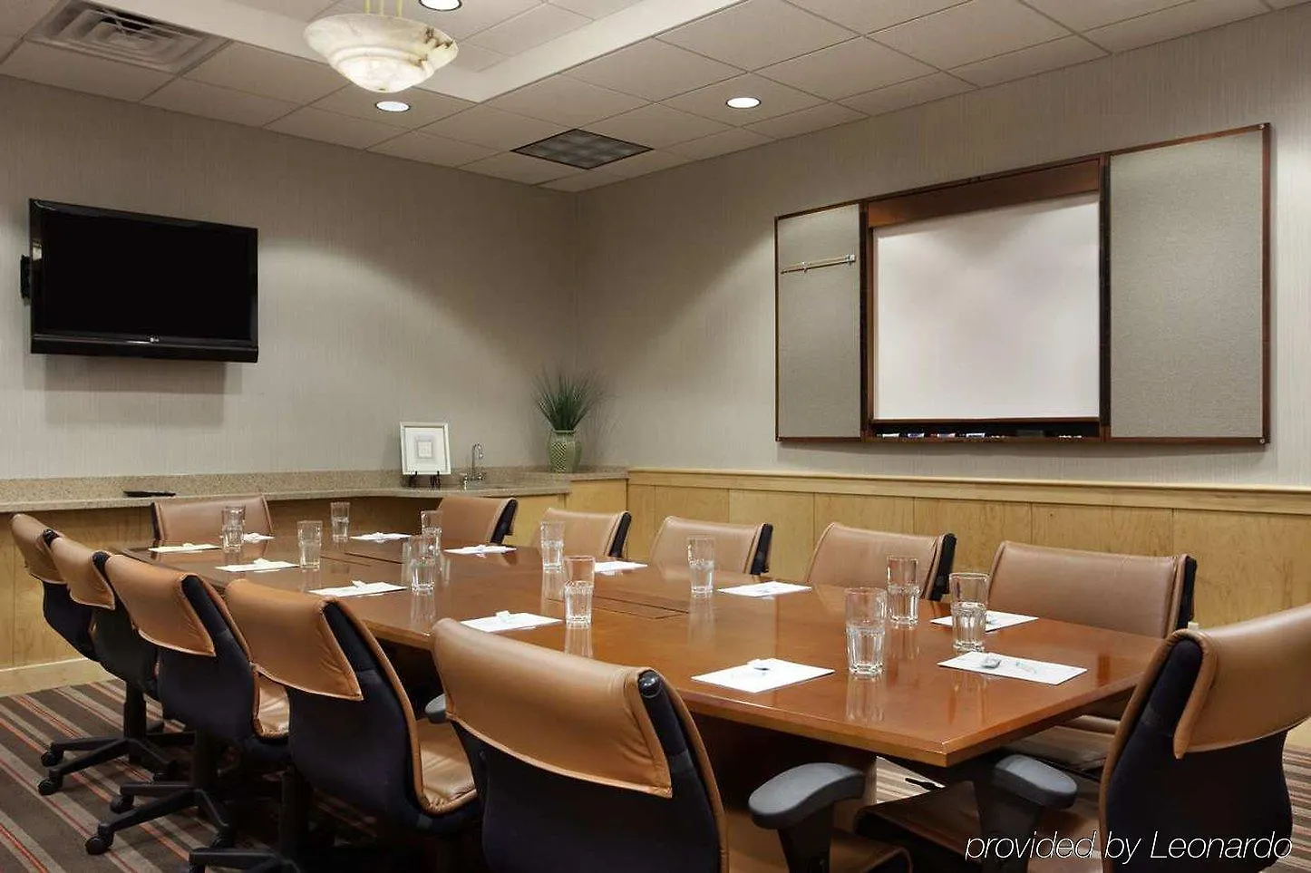 Hotel Embassy Suites By Hilton Orlando Airport