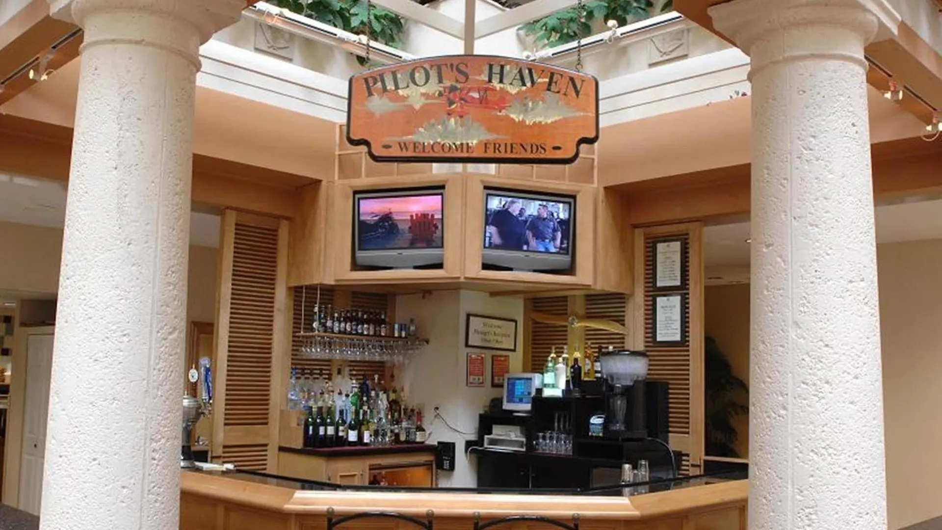 Embassy Suites By Hilton Orlando Airport 3*,