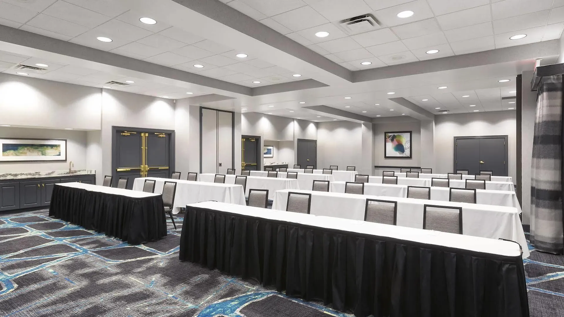 Hotel Embassy Suites By Hilton Orlando Airport